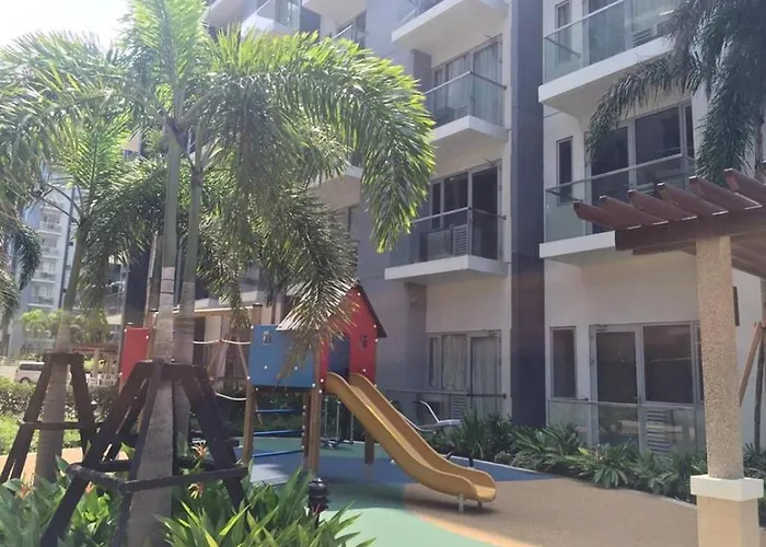 One Palm Tree * Manille